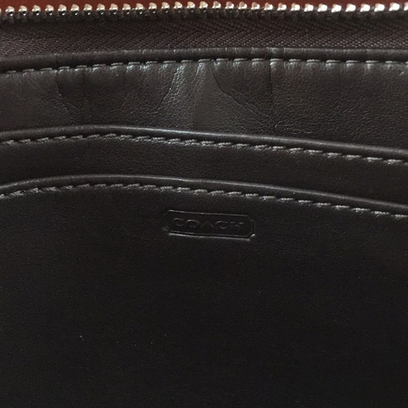 Coach wristlet - Picture 4 of 6